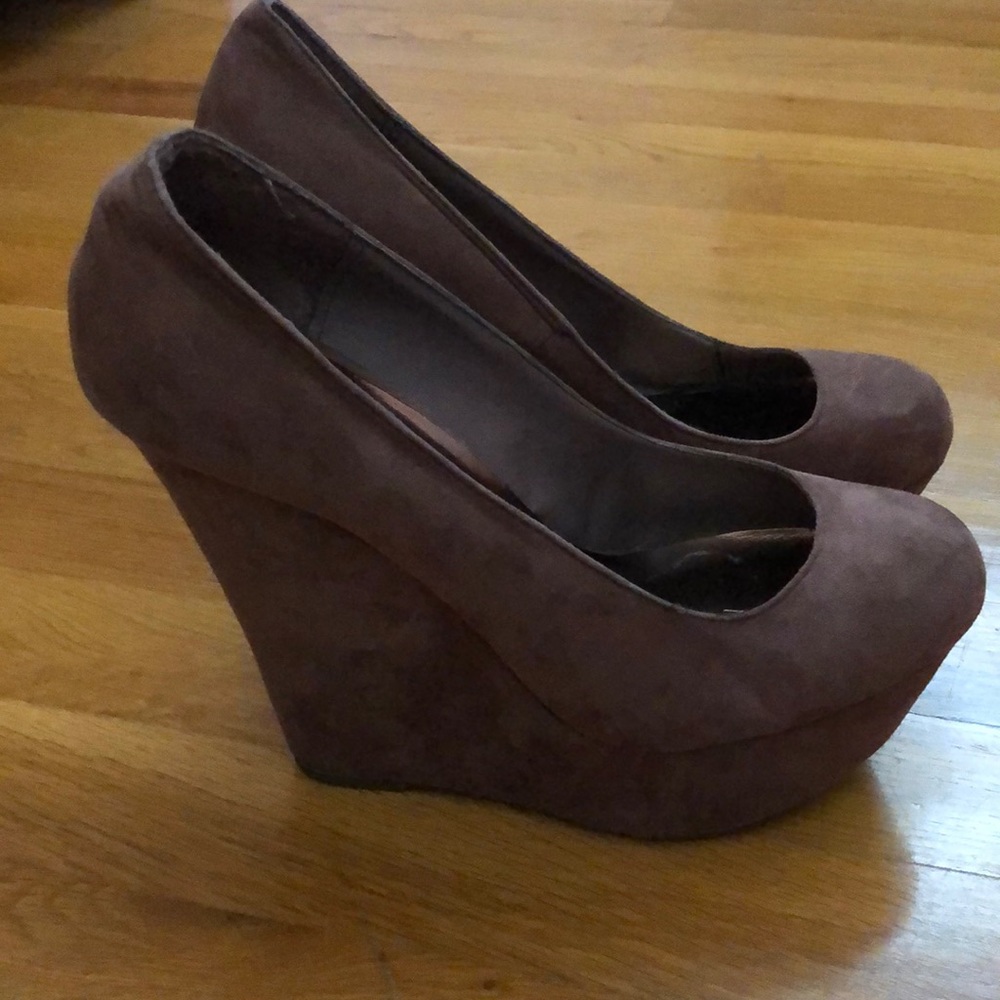 Faux suede wedges - Picture 2 of 4